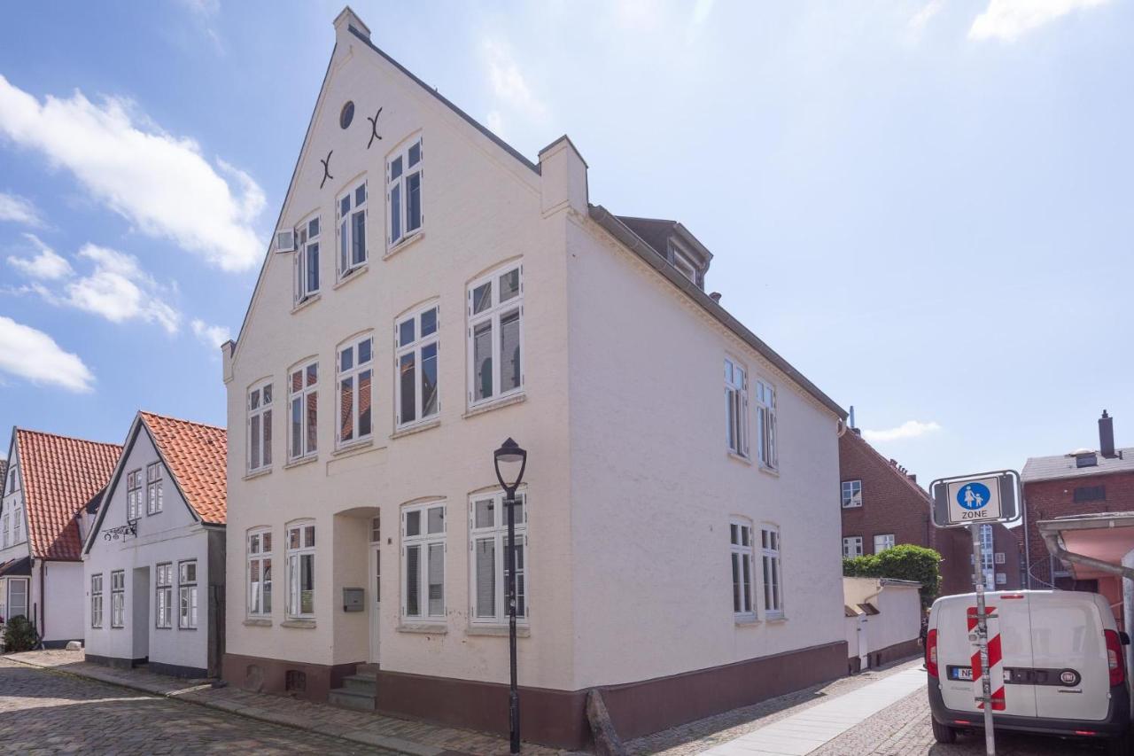 Apartmenthaus Theodor Storm - Unter Sternen Husum  Eksteriør billede